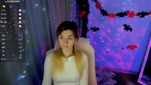 Snapshot of sweetfoyou chatting on 10.25.25 sweetfoyou online show from 10.25.25