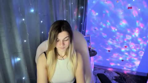 Snapshot of sweetfoyou chatting on 11.20.25 sweetfoyou online show from 11.20.25