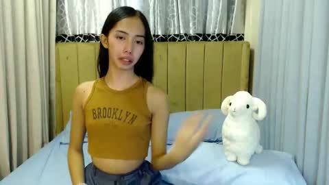 Snapshot of sweetgirl_daphne chatting on 05.28.26 sweetgirl_daphne online show from 05.28.26