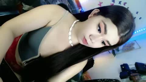 Snapshot of sweetgirl_mayxx chatting on 04.17.26 May online show from 04.17.26