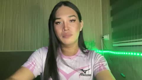 Snapshot of sweetgirl_rhainexxx chatting on 05.14.26 sweetgirl_rhainexxx online show from 05.14.26