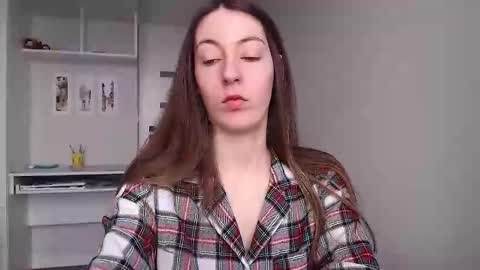 Emma  online show from 03.17.26