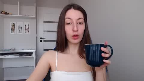 Emma  online show from 04.23.26