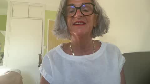 Snapshot of sweethoneymonica chatting on 07.07.26 SweetHoneyMonica online show from 07.07.26