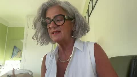 Snapshot of sweethoneymonica chatting on 07.09.26 SweetHoneyMonica online show from 07.09.26