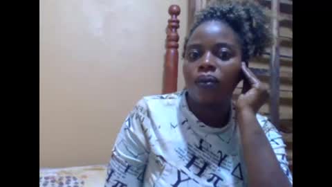 Snapshot of sweetib1 chatting on 02.16.25 sweetib1 online show from 02.16.25