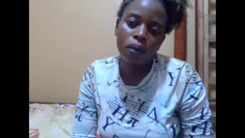 Snapshot of sweetib1 chatting on 02.16.25 sweetib1 online show from 02.16.25