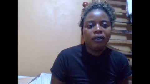 Snapshot of sweetib1 chatting on 02.17.25 sweetib1 online show from 02.17.25
