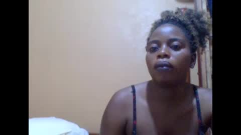 Snapshot of sweetib1 chatting on 03.01.25 sweetib1 online show from 03.01.25
