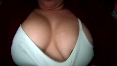 Ana Mara  i cant Make noise My family is here  online show from 02.18.25