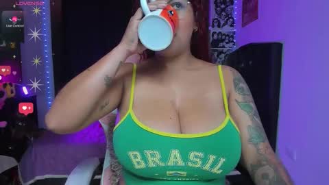 Snapshot of sweetie_lena_ chatting on 01.10.26 online show from 01.10.26