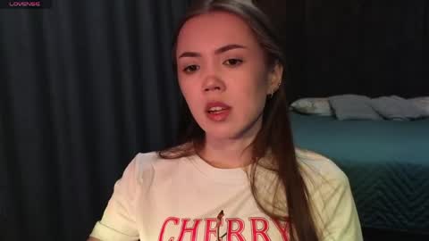 sweetieee_kira online show from 04.14.26