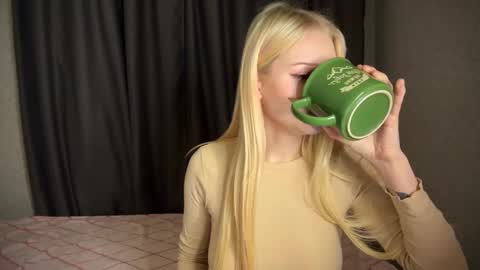 sweetie Lisa3 online show from 01.03.25