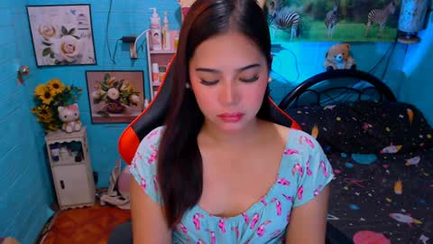 Nicole online show from 01.23.25