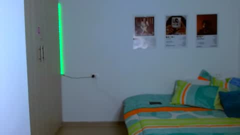 Snapshot of sweetjames2810 chatting on 02.16.25 SWEETJAMES online show from 02.16.25