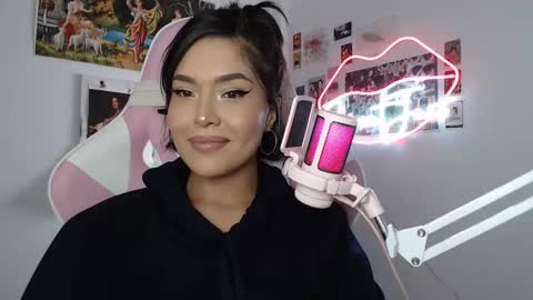 SweetJess online show from 03.04.25