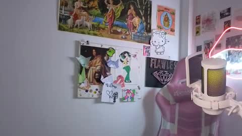 Snapshot of sweetjess01 chatting on 02.22.26 SweetJess online show from 02.22.26