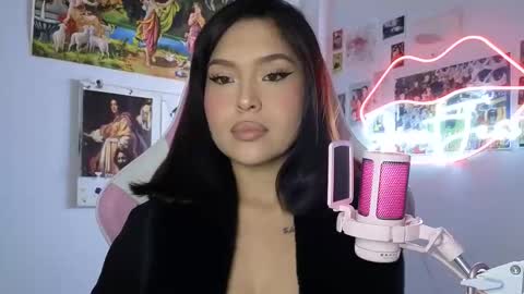 SweetJess online show from 04.17.26