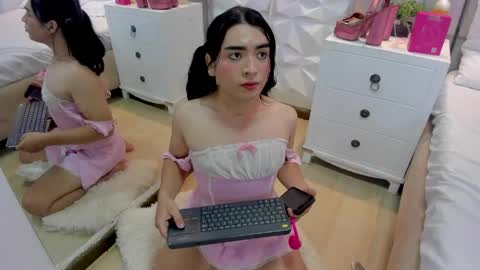 Snapshot of sweetkata_ chatting on 04.22.26 kata online show from 04.22.26