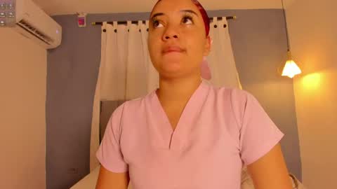 Snapshot of sweetkimmie_ chatting on 04.22.26 Isabel online show from 04.22.26