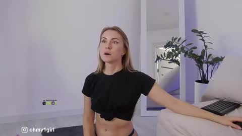 SweetKira1 online show from 11.14.25