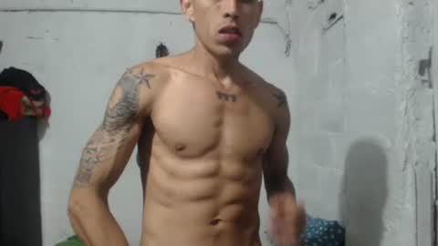Snapshot of sweetlatinakim chatting on 04.26.26 Camilo online show from 04.26.26