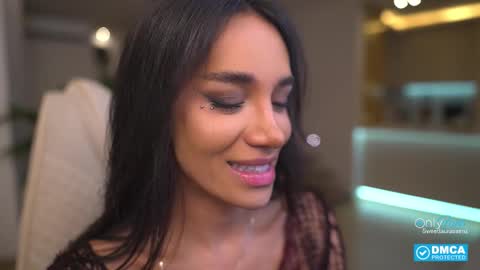 Snapshot of sweetlaurasaenz chatting on 09.22.25 Laura Saenz  Geminis online show from 09.22.25