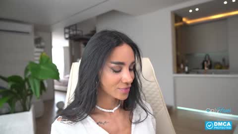 Snapshot of sweetlaurasaenz chatting on 10.05.25 Laura Saenz  Geminis online show from 10.05.25