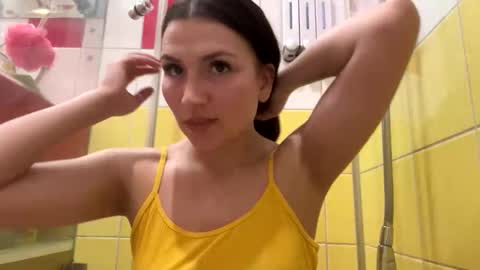 Lia online show from 04.17.26