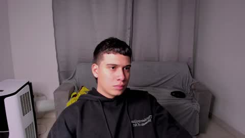 Snapshot of sweetlian_04 chatting on 01.30.25 Lian online show from 01.30.25