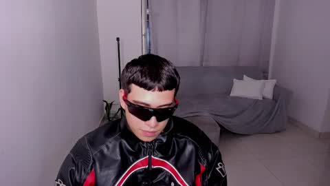 Snapshot of sweetlian_04 chatting on 02.27.25 Lian online show from 02.27.25