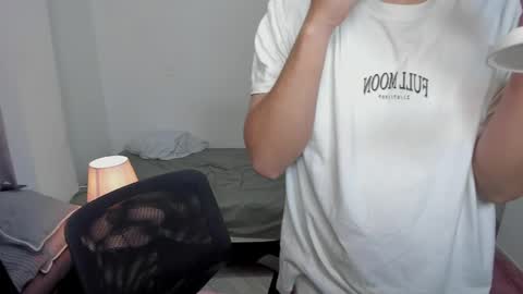 Snapshot of sweetlian_04 chatting on 05.02.26 Lian online show from 05.02.26