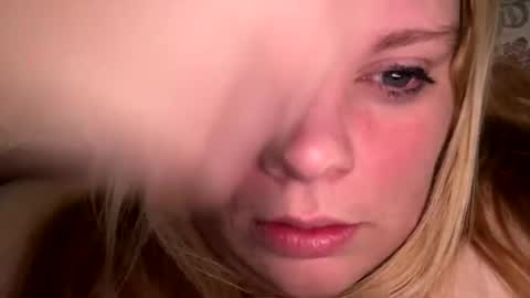 Snapshot of sweetlisa92 chatting on 02.18.26 Lisa online show from 02.18.26