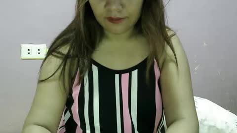 Snapshot of sweetliza20 chatting on 10.27.25 Liz online show from 10.27.25