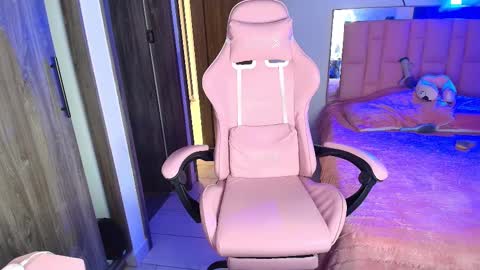 SweetLune online show from 02.20.25