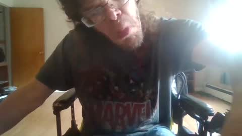Snapshot of sweetman4u75 chatting on 09.17.25 Sweet Man online show from 09.17.25