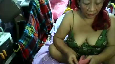 Snapshot of sweetmature_69 chatting on 06.17.26 sweetmature_69 online show from 06.17.26