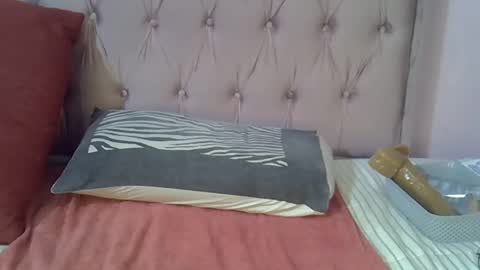 sweetmellowx1 online show from 03.07.25