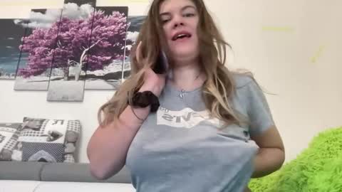 Mila online show from 01.06.26