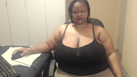 sweetnoziexxx online show from 10.10.25