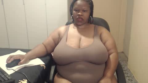 sweetnoziexxx online show from 10.18.25