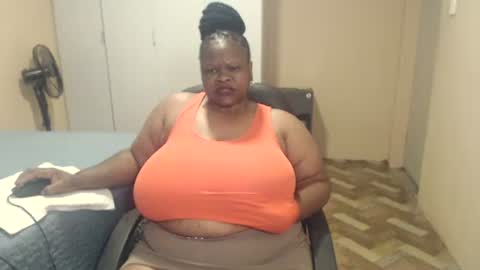 Snapshot of sweetnoziexxx chatting on 02.15.26 sweetnoziexxx online show from 02.15.26