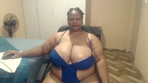 Snapshot of sweetnoziexxx chatting on 04.22.26 sweetnoziexxx online show from 04.22.26
