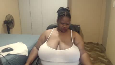 Snapshot of sweetnoziexxx chatting on 05.05.26 sweetnoziexxx online show from 05.05.26