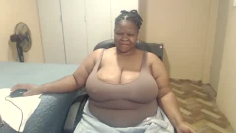 Snapshot of sweetnoziexxx chatting on 05.08.26 sweetnoziexxx online show from 05.08.26