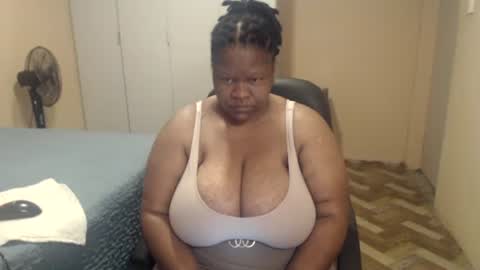 Snapshot of sweetnoziexxx chatting on 05.24.26 sweetnoziexxx online show from 05.24.26