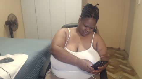 Snapshot of sweetnoziexxx chatting on 05.25.26 sweetnoziexxx online show from 05.25.26