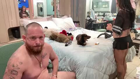 WeAim2PZzz online show from 11.28.25