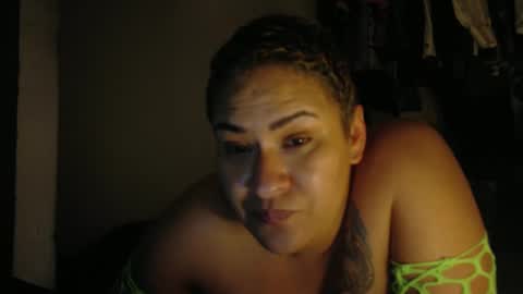 Snapshot of sweetp3ach29 chatting on 12.15.24 sweetp3ach29 online show from 12.15.24