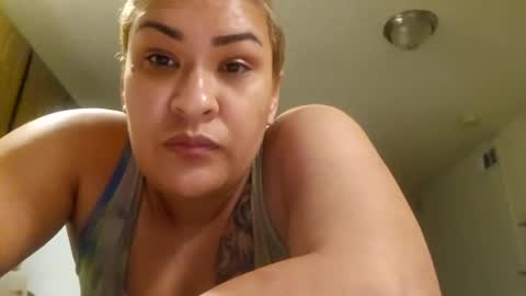 Snapshot of sweetp3ach29 chatting on 02.22.25 sweetp3ach29 online show from 02.22.25